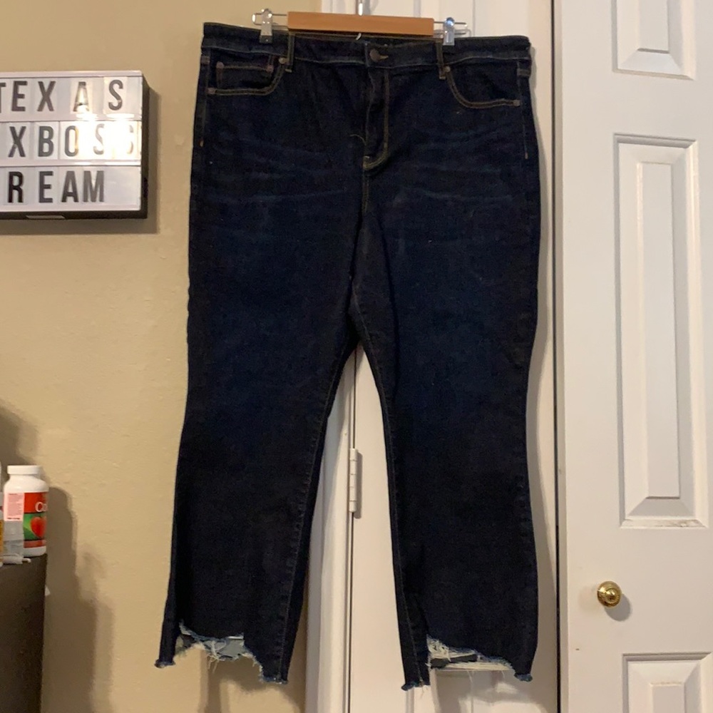 American Eagle 20 Regular Hi Rise Crop Flare.